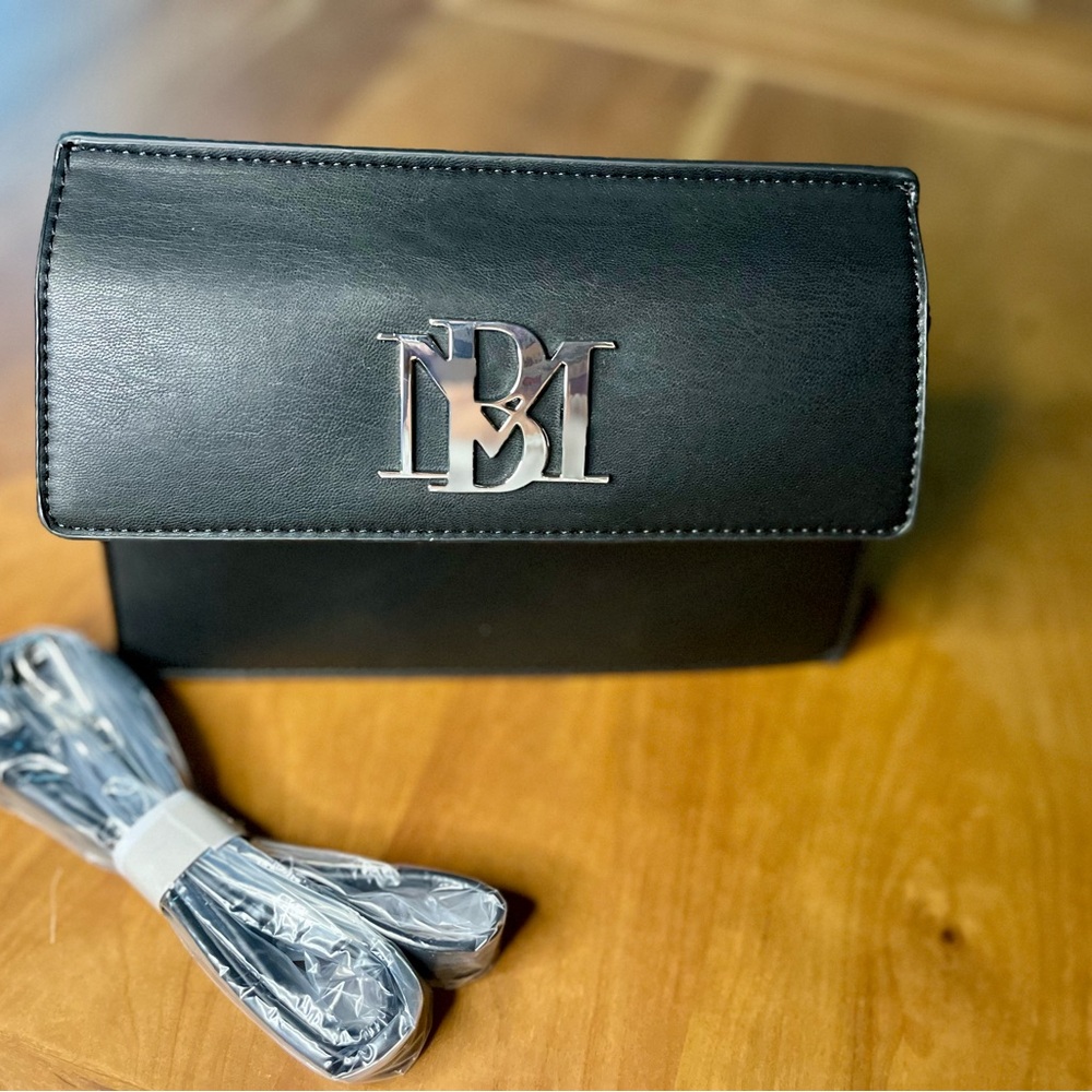 Badgley Mischka Crossbody Bag Black in Vegan Leather. NWT